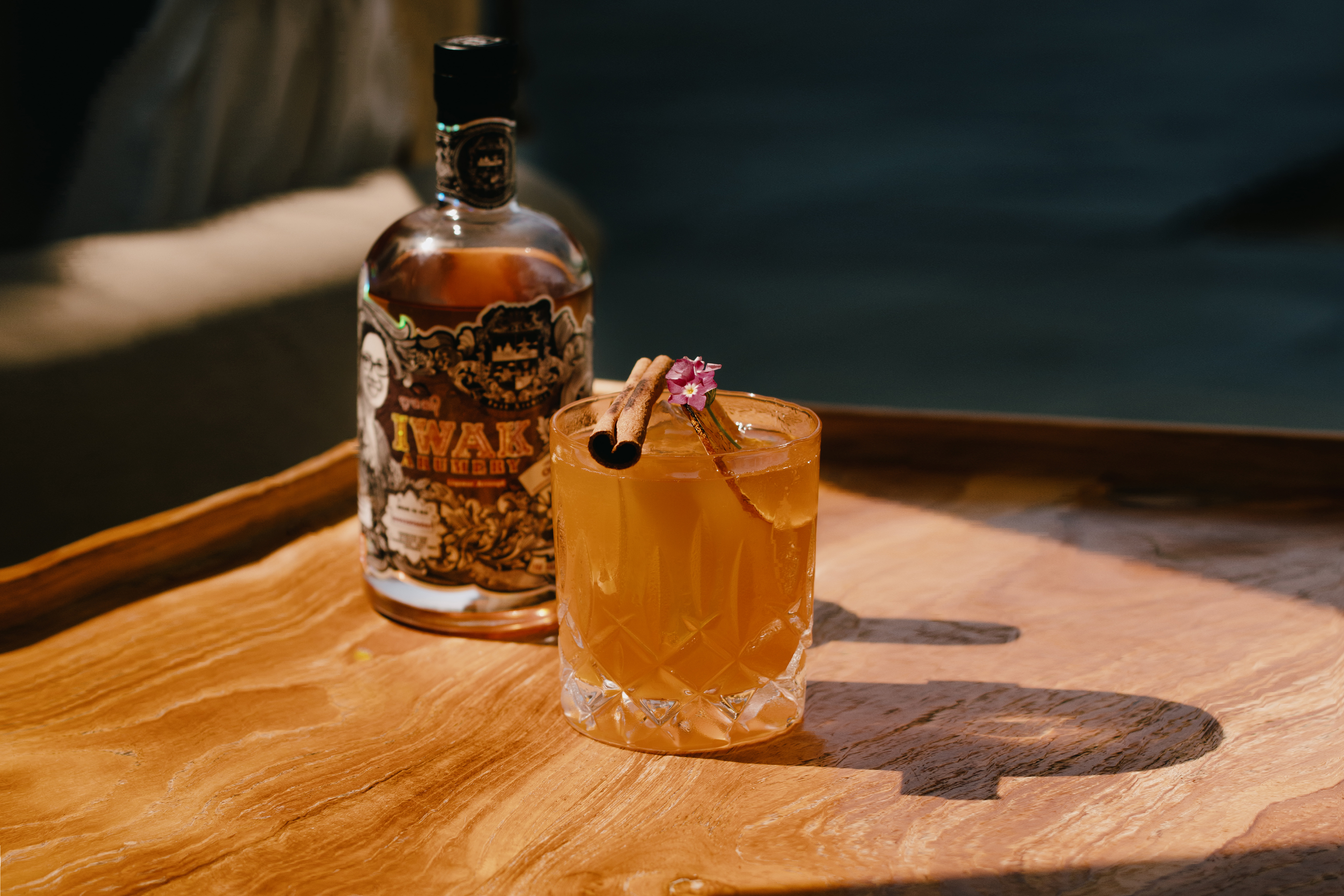 Awatara – Iwak Arumery Origine infused with spices, coco truffle tea, homemade cinnamon syrup, lime juice, smoked rosemary & cinnamon
